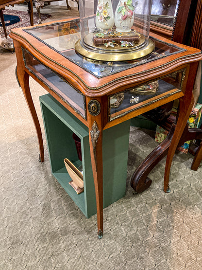 Vintage Louis XV Style Hinged Lidded Vitrine Glass Curio Wood Side Table