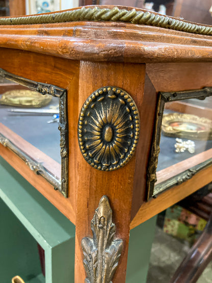 Vintage Louis XV Style Hinged Lidded Vitrine Glass Curio Wood Side Table