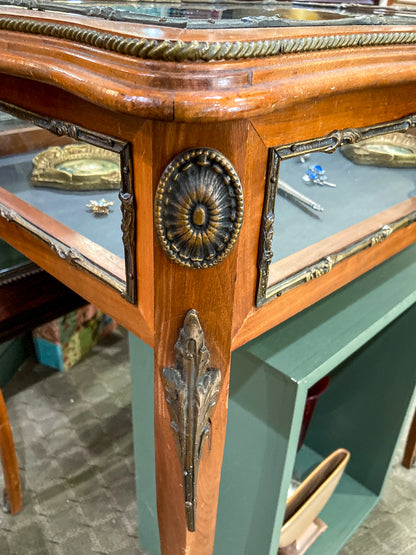 Vintage Louis XV Style Hinged Lidded Vitrine Glass Curio Wood Side Table