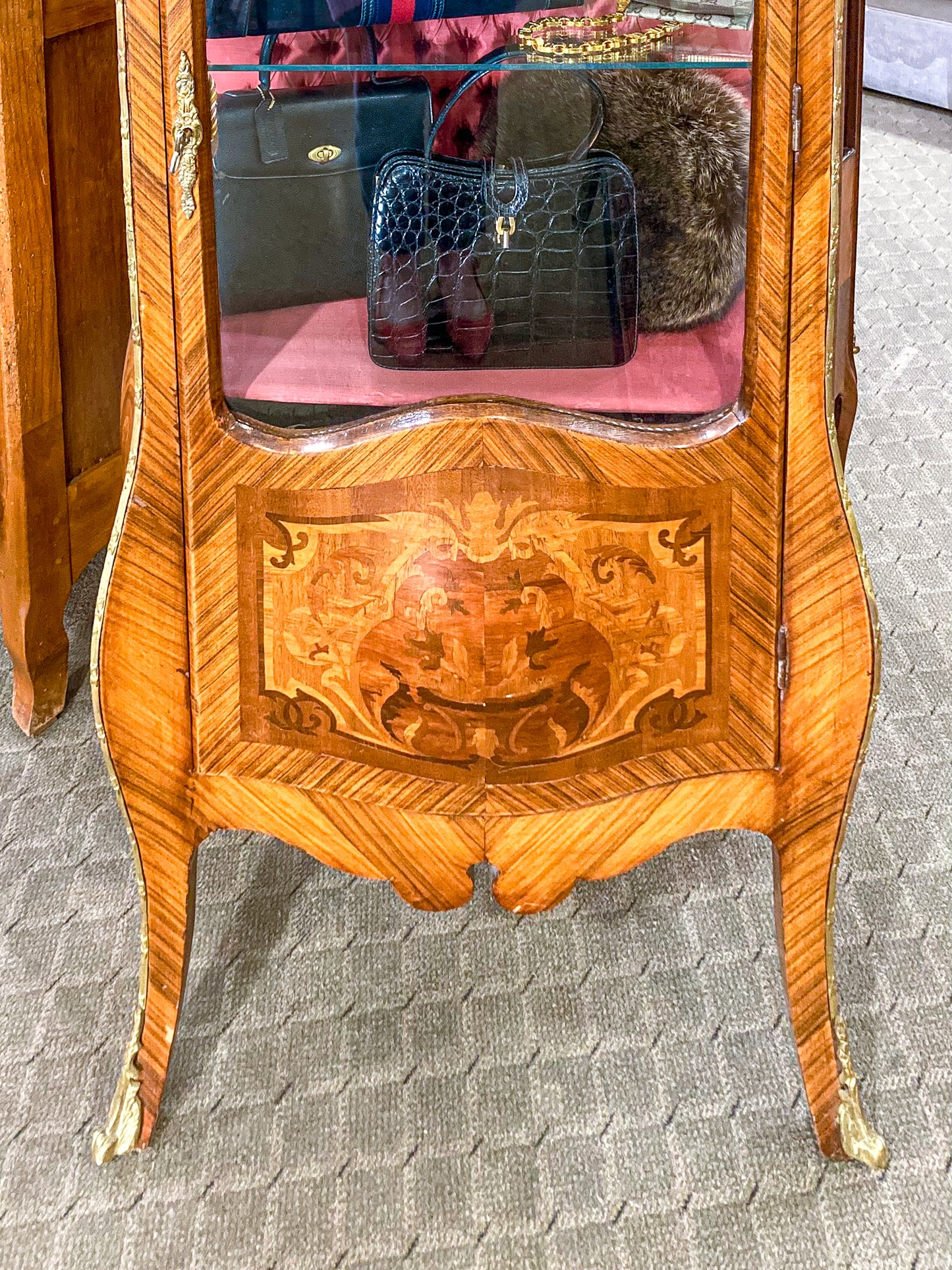 Vintage Louis XV Style Marquetry Inlay Wood Brass Accent Vitrine Curio Cabinet