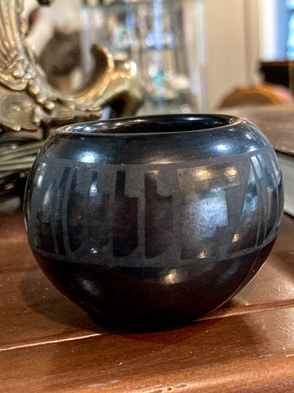 Vintage Margaret Lou Roybal Gutierrez Mini Pueblo Black Pottery Vase