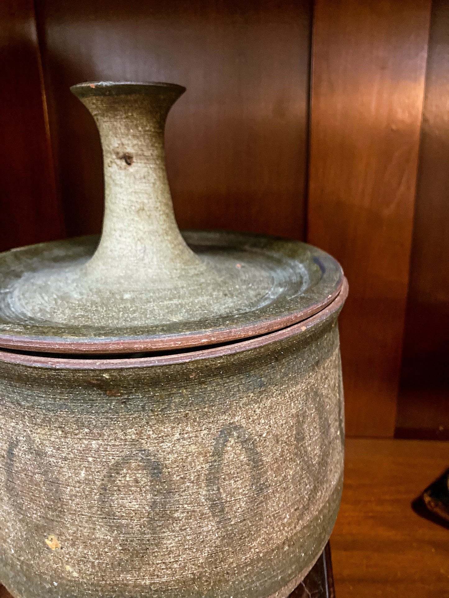 Vintage Mid Century Catawba Evelyn George Ceramic Lidded Pottery Jar Vessel