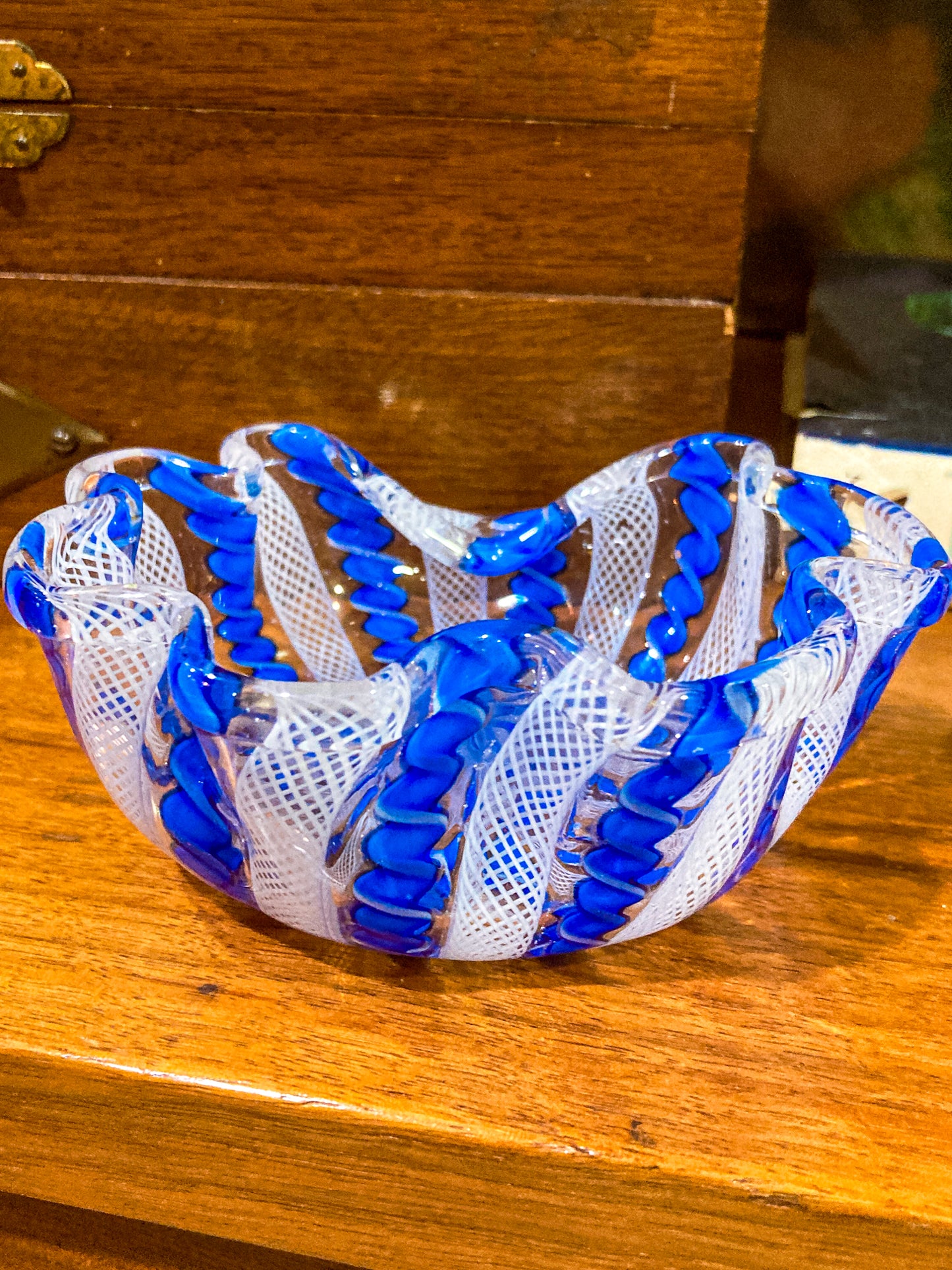 Vintage Murano Italian Blue White Ruffle Lattice Ribbon Small Glass Bowl