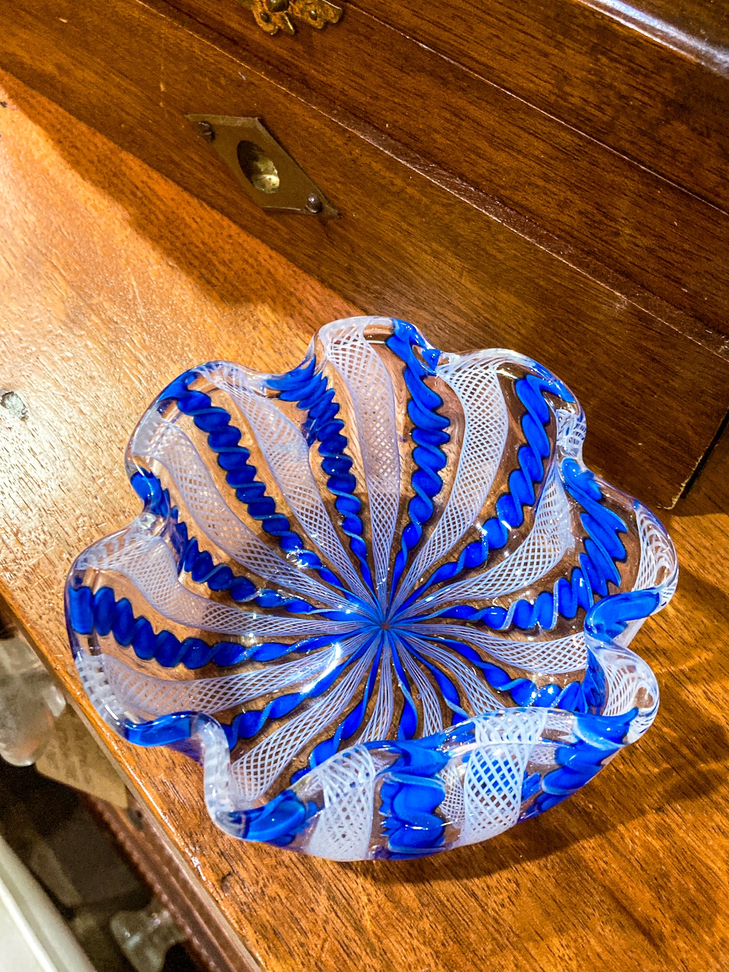 Vintage Murano Italian Blue White Ruffle Lattice Ribbon Small Glass Bowl