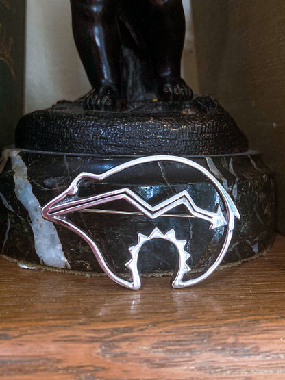 Vintage Native American Pueblo Zuni Medicine Bear Sterling Silver Brooch Pin