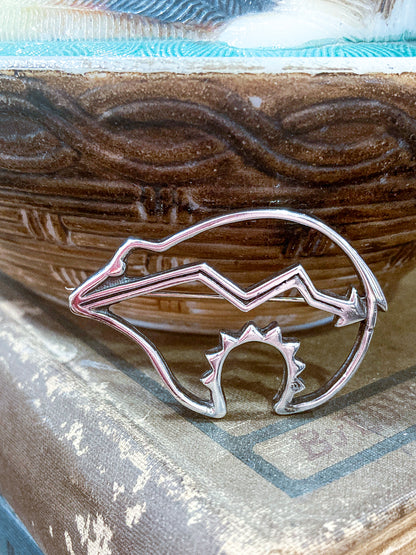 Vintage Native American Pueblo Zuni Medicine Bear Sterling Silver Brooch Pin
