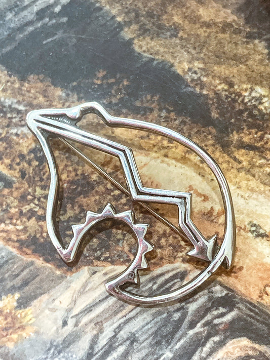 Vintage Native American Pueblo Zuni Medicine Bear Sterling Silver Brooch Pin