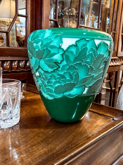 Nourot Art Glass Studio Valerie Surjan 1990 Green Cameo Glass Vase