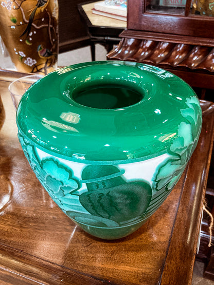 Nourot Art Glass Studio Valerie Surjan 1990 Green Cameo Glass Vase