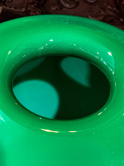 Nourot Art Glass Studio Valerie Surjan 1990 Green Cameo Glass Vase