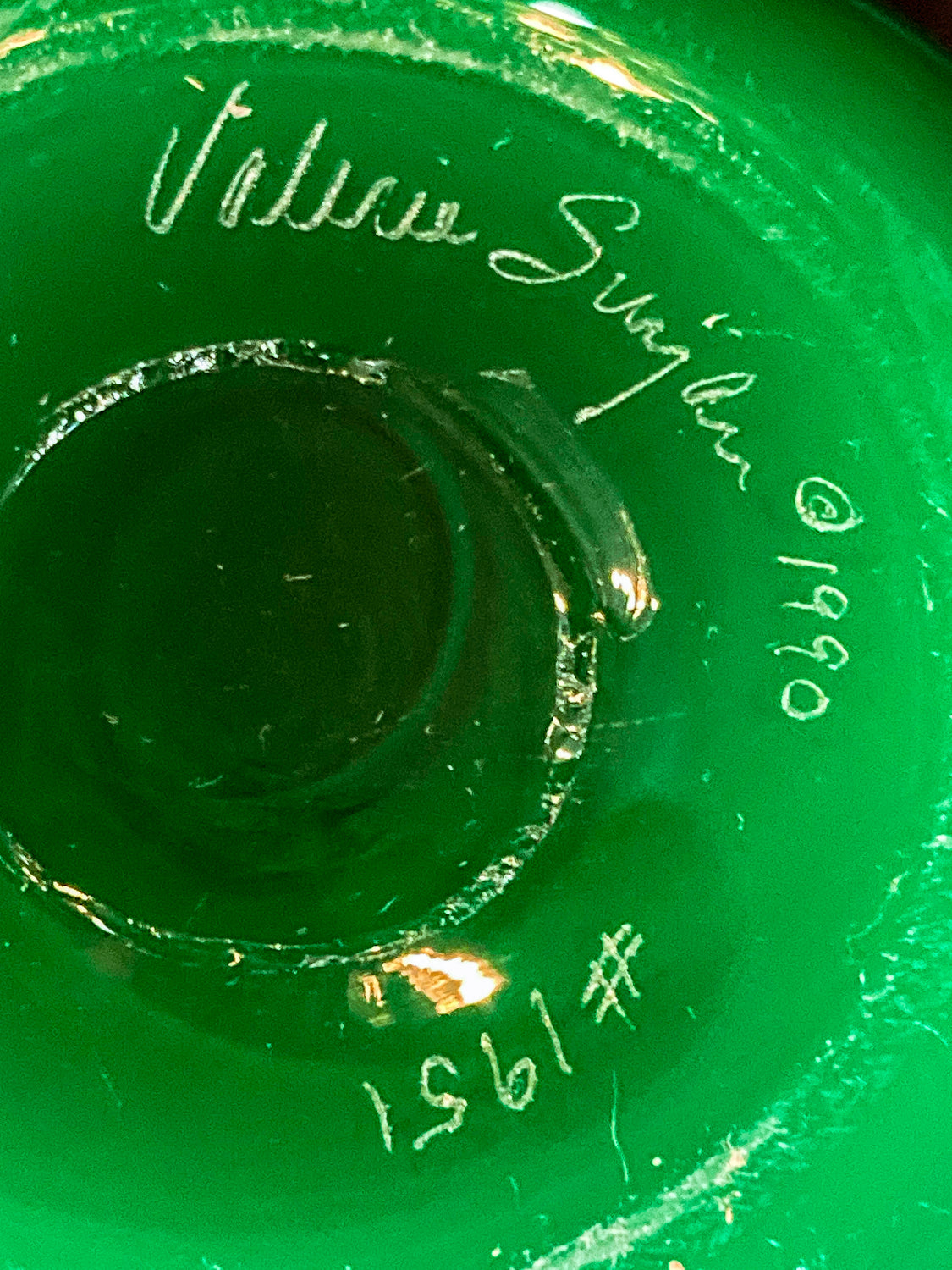 Nourot Art Glass Studio Valerie Surjan 1990 Green Cameo Glass Vase