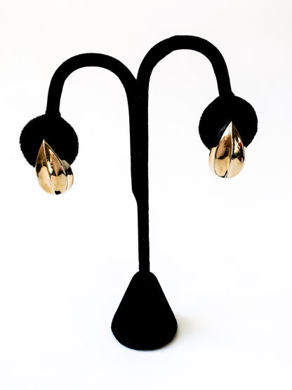 Vintage 5.1g 14K Yellow Gold Almond Shaped Dimensional Post Earrings