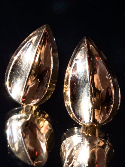 Vintage 5.1g 14K Yellow Gold Almond Shaped Dimensional Post Earrings