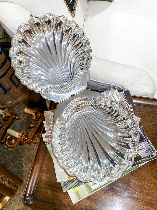 Vintage Regency Style Silver Plated Lidded Clamshell Footed Serving Dish