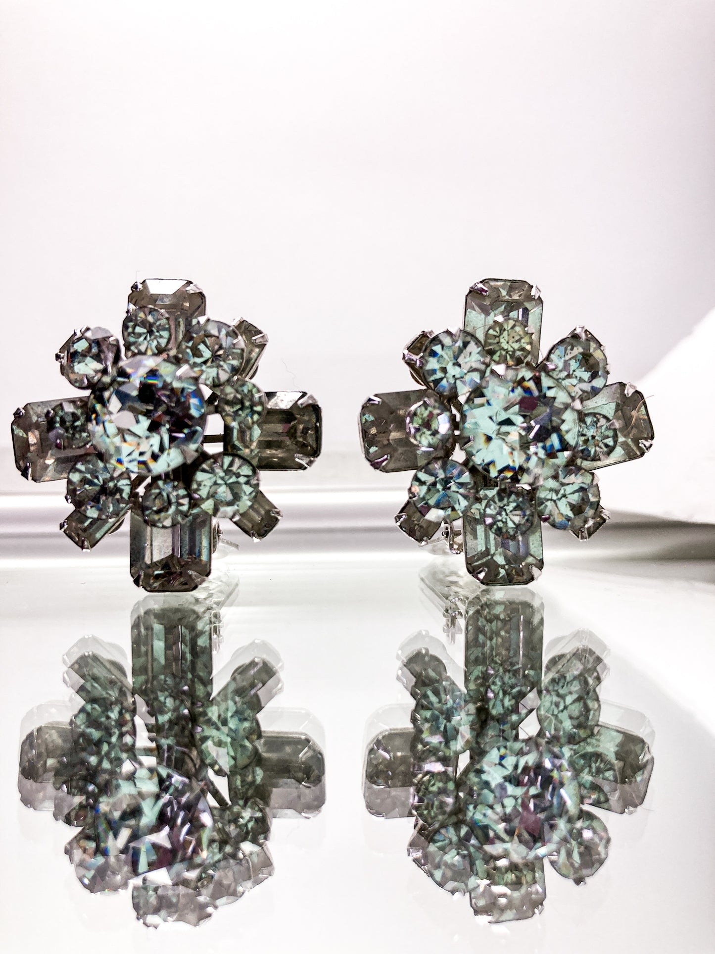 Vintage Reinad Clear Rhinestone Statement Clip On Earrings