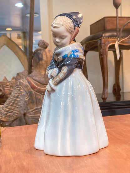 Royal Copenhagen Denmark #1251 Amager Girl Lotte Benter Porcelain Figurine