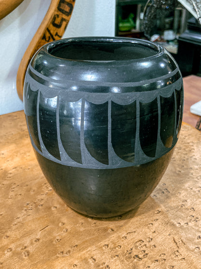 Vintage Santa Clara Pueblo Feather Design Blackware Pottery Vase