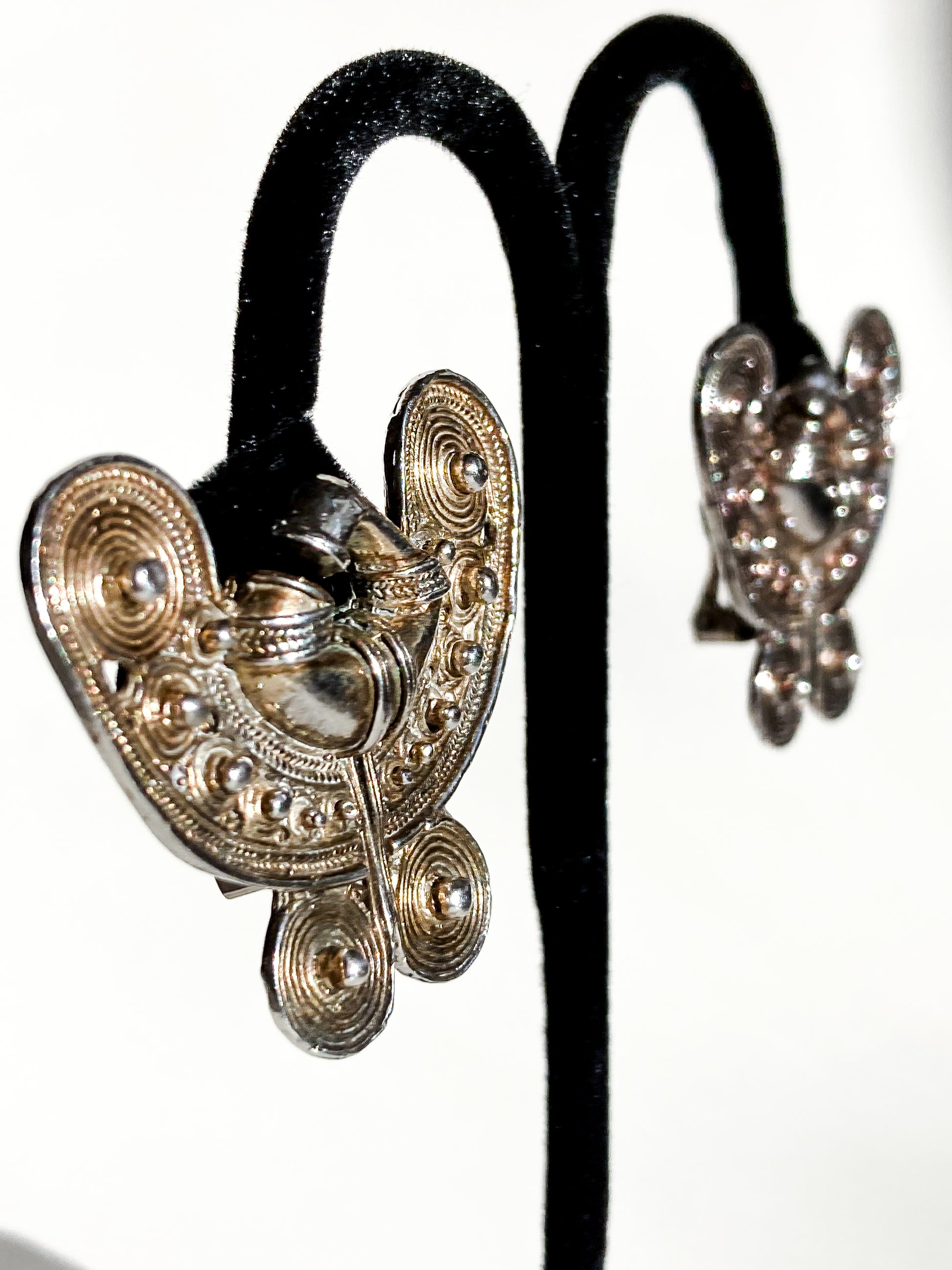 Vintage Pre-Columbian Style Silver Toned Geometric Clip On Earrings
