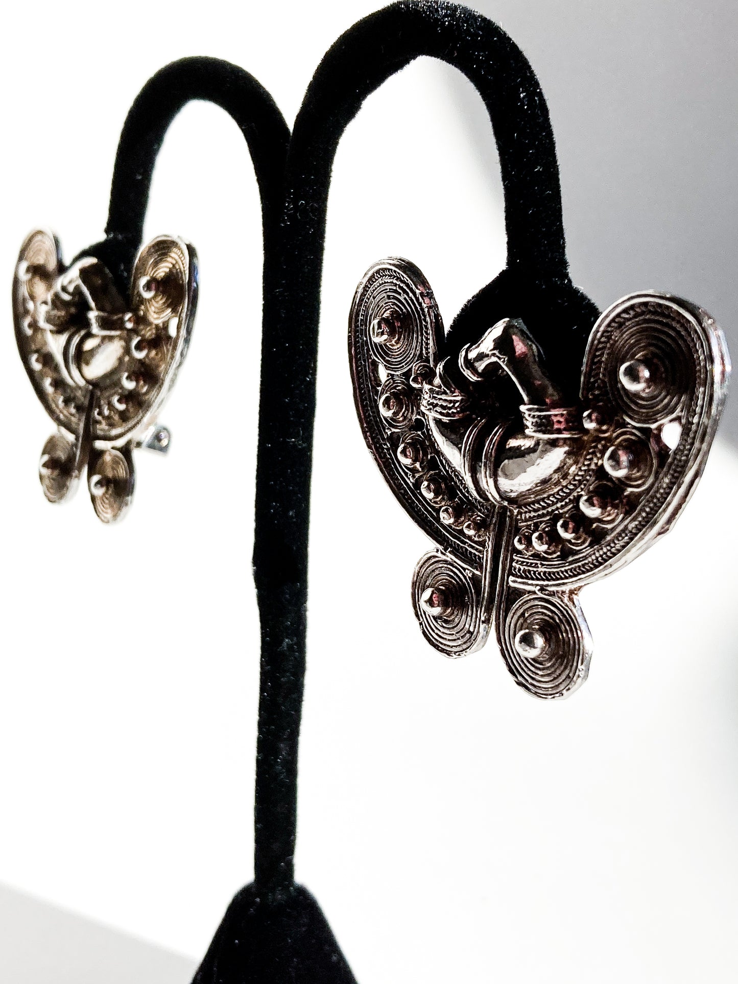 Vintage Pre-Columbian Style Silver Toned Geometric Clip On Earrings