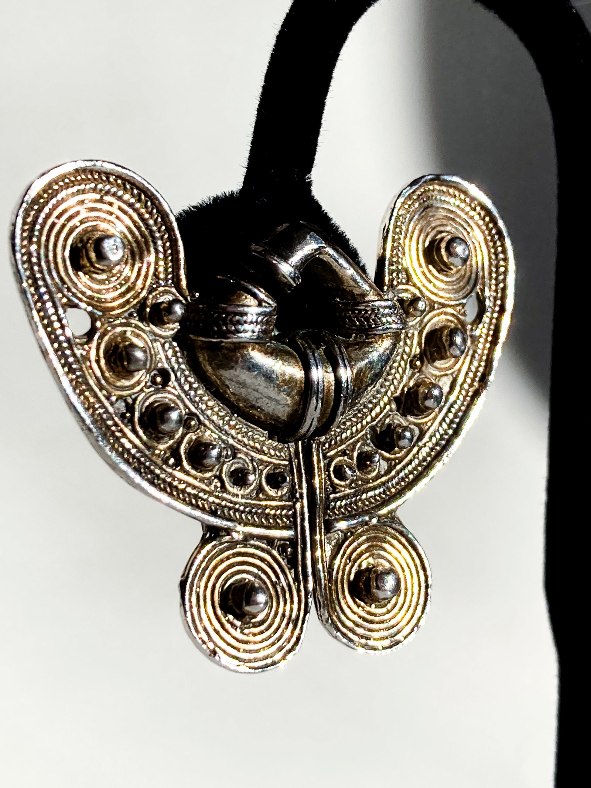 Vintage Pre-Columbian Style Silver Toned Geometric Clip On Earrings