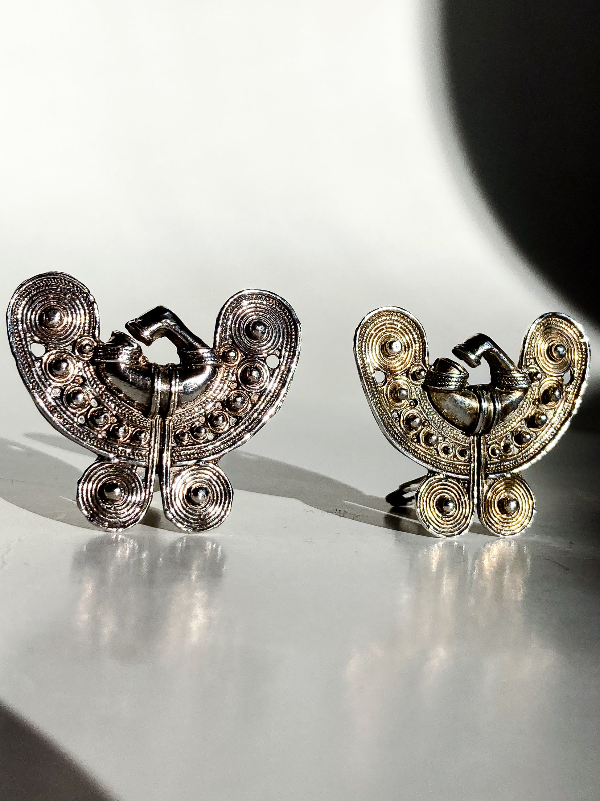 Vintage Pre-Columbian Style Silver Toned Geometric Clip On Earrings