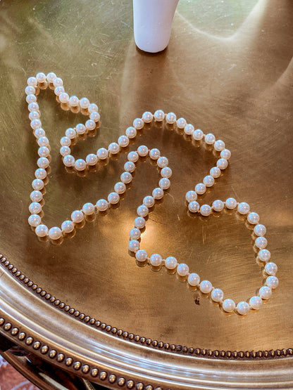 Vintage Single Strand 95 Cultured Pearl Hand-Knotted Necklace