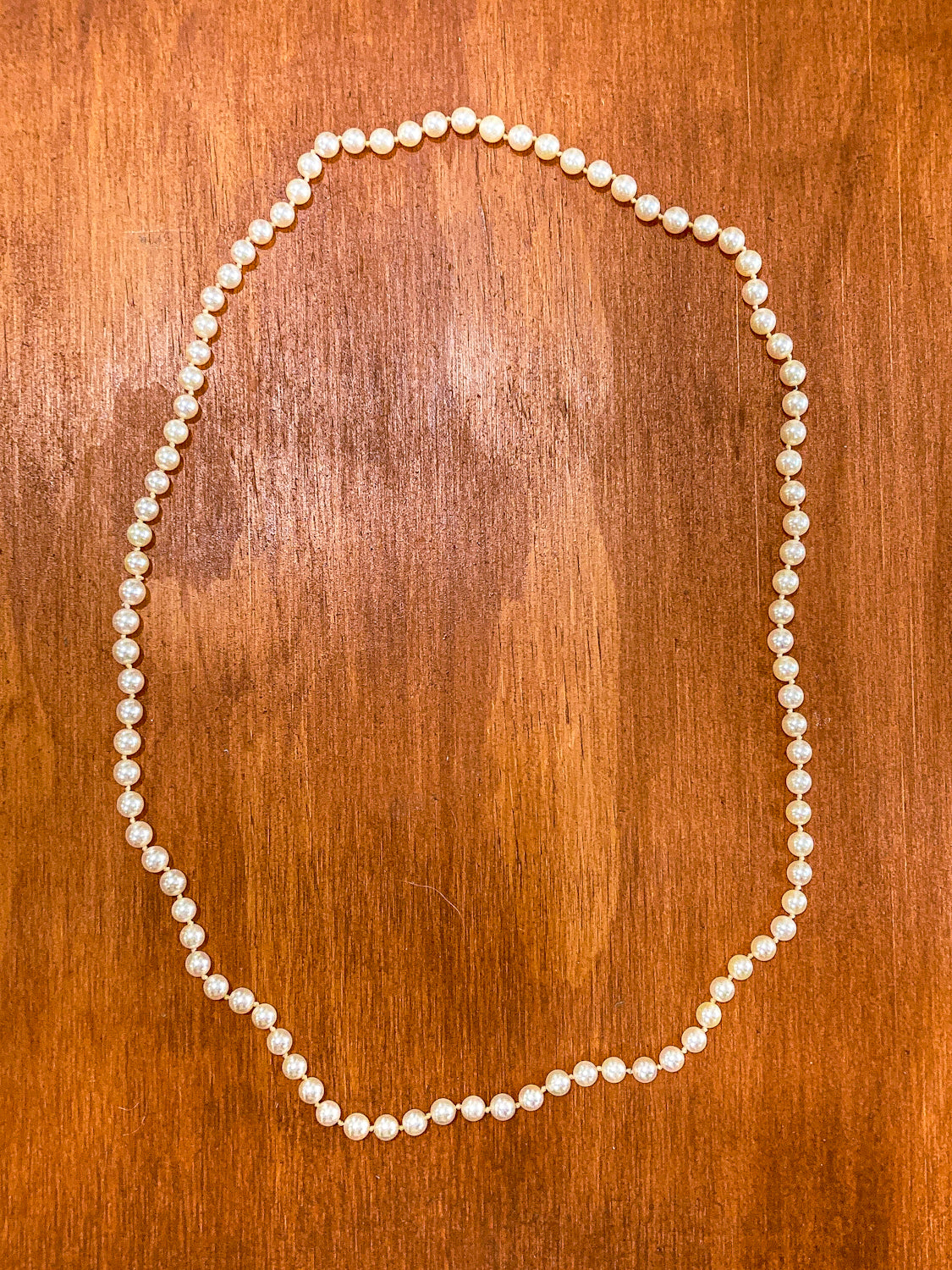 Vintage Single Strand 95 Cultured Pearl Hand-Knotted Necklace