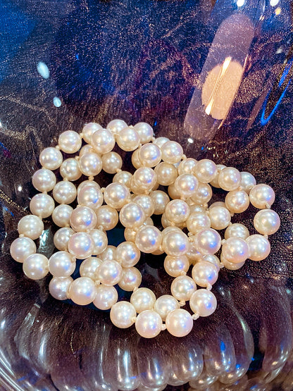 Vintage Single Strand 95 Cultured Pearl Hand-Knotted Necklace