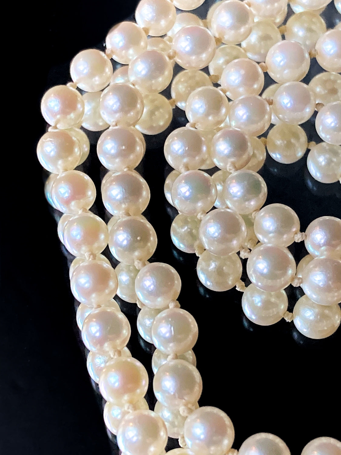Vintage Single Strand 95 Cultured Pearl Hand-Knotted Necklace