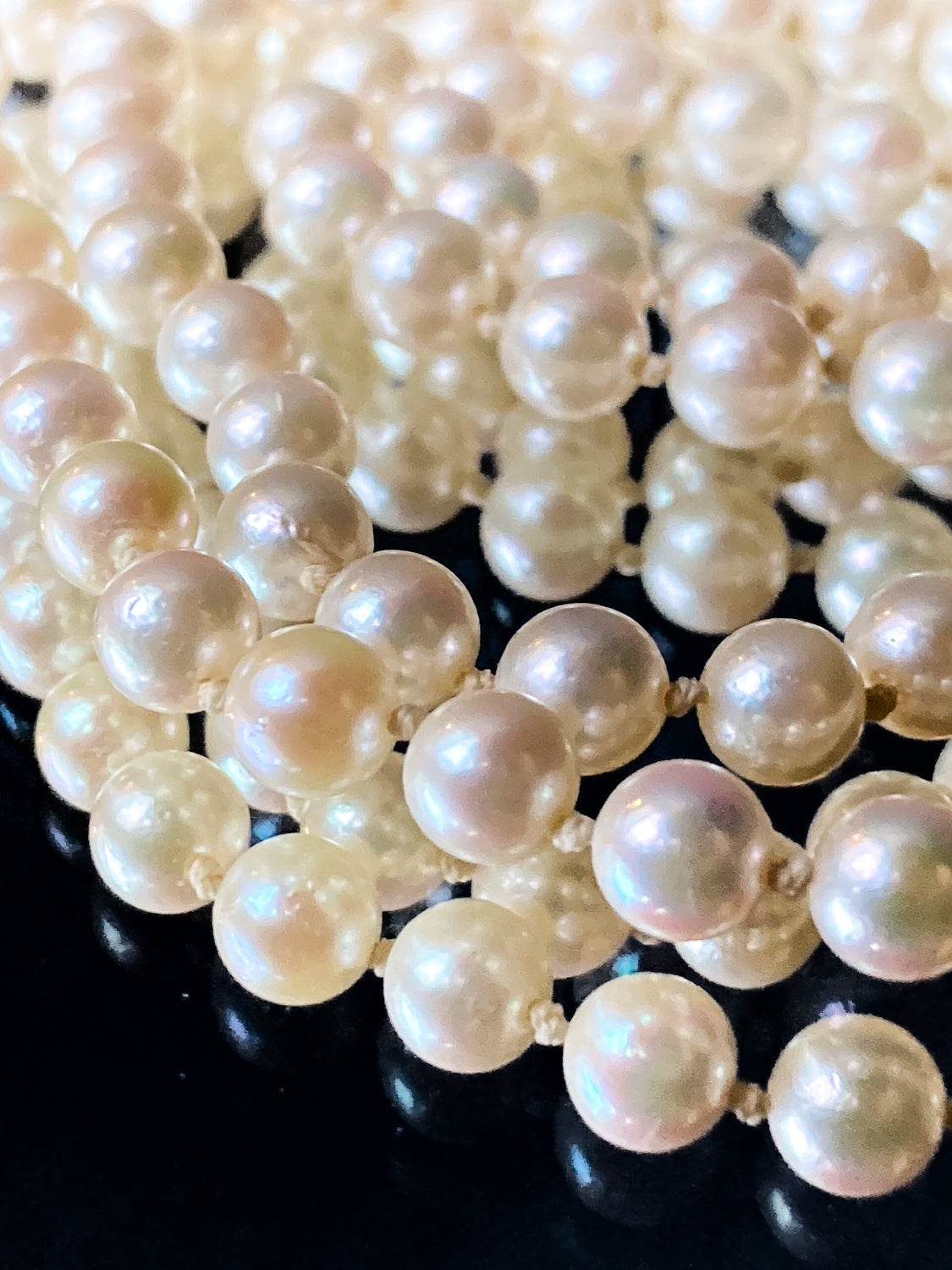 Vintage Single Strand 95 Cultured Pearl Hand-Knotted Necklace