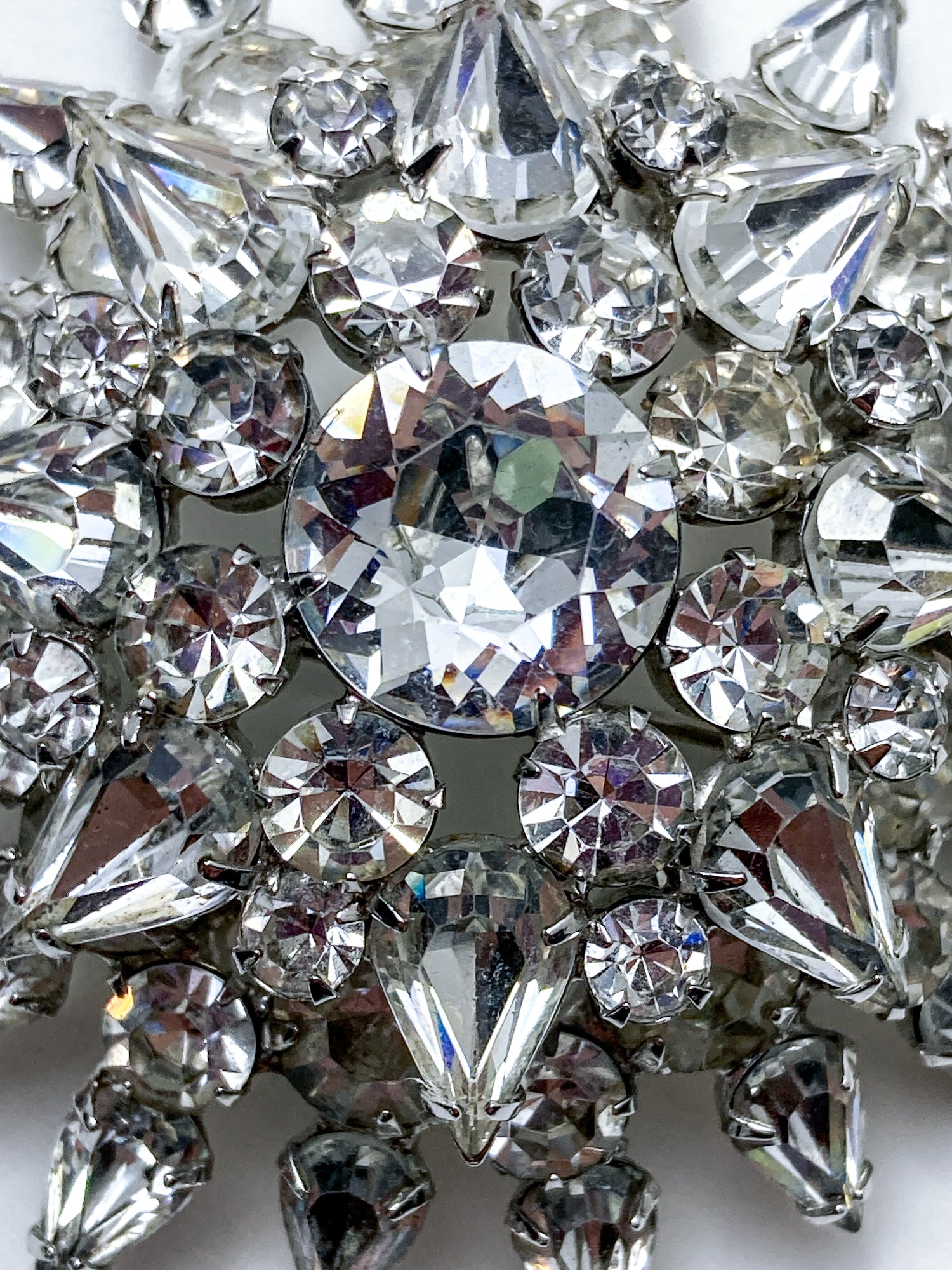 Vintage Starburst Dazzling Rhinestone Large Statement Brooch Pin