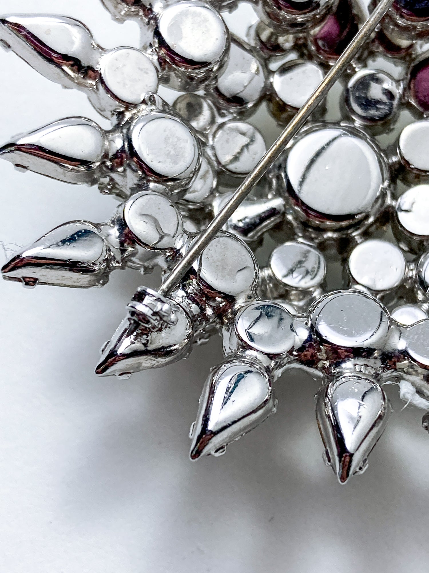 Vintage Starburst Dazzling Rhinestone Large Statement Brooch Pin