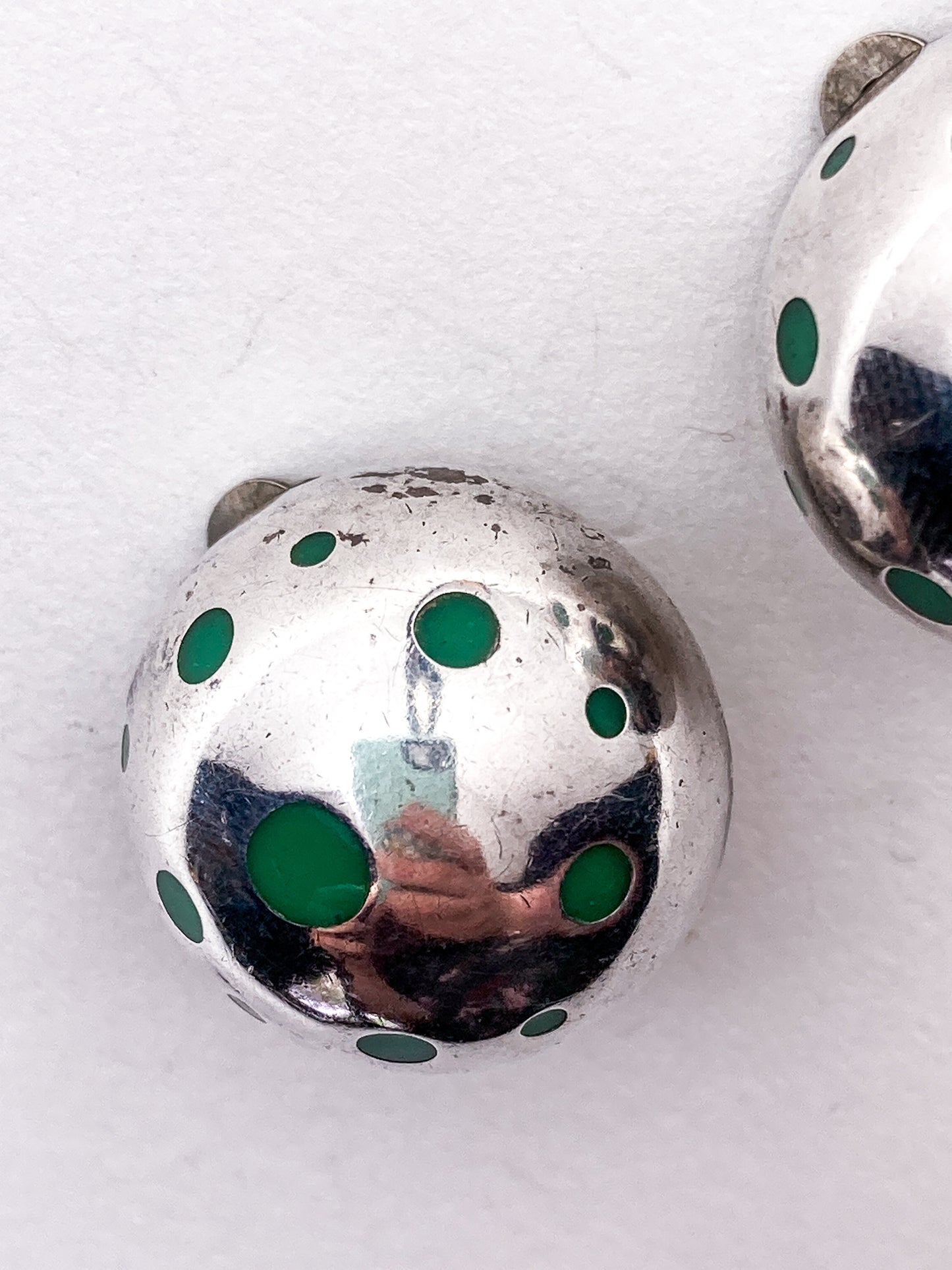 Vintage TAXCO Mexico Sterling Silver Green Domed Circle Clip On Earrings