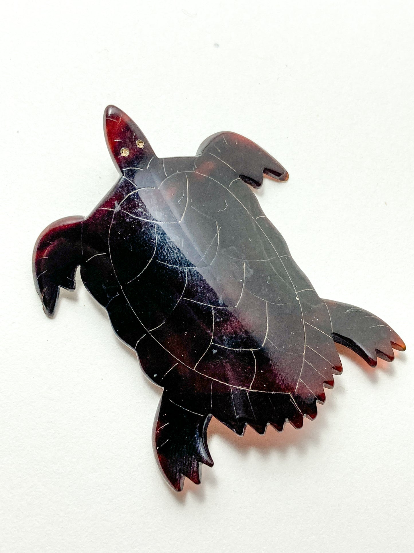 Vintage Turtle Shaped Curved Tortoise Brown Shell Bakelite Brooch Pin