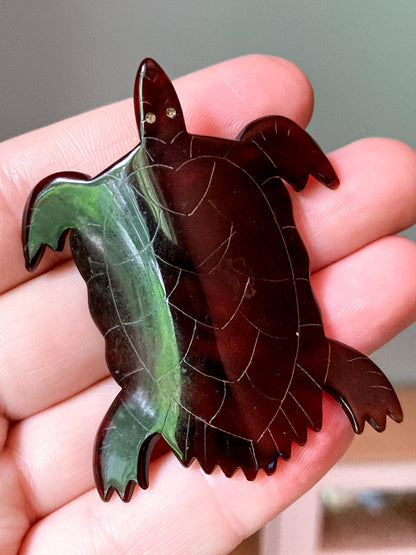 Vintage Turtle Shaped Curved Tortoise Brown Shell Bakelite Brooch Pin