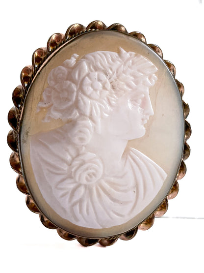 Vintage Twist Oval Gold Toned Italian Shell Carved Cameo Brooch Pin