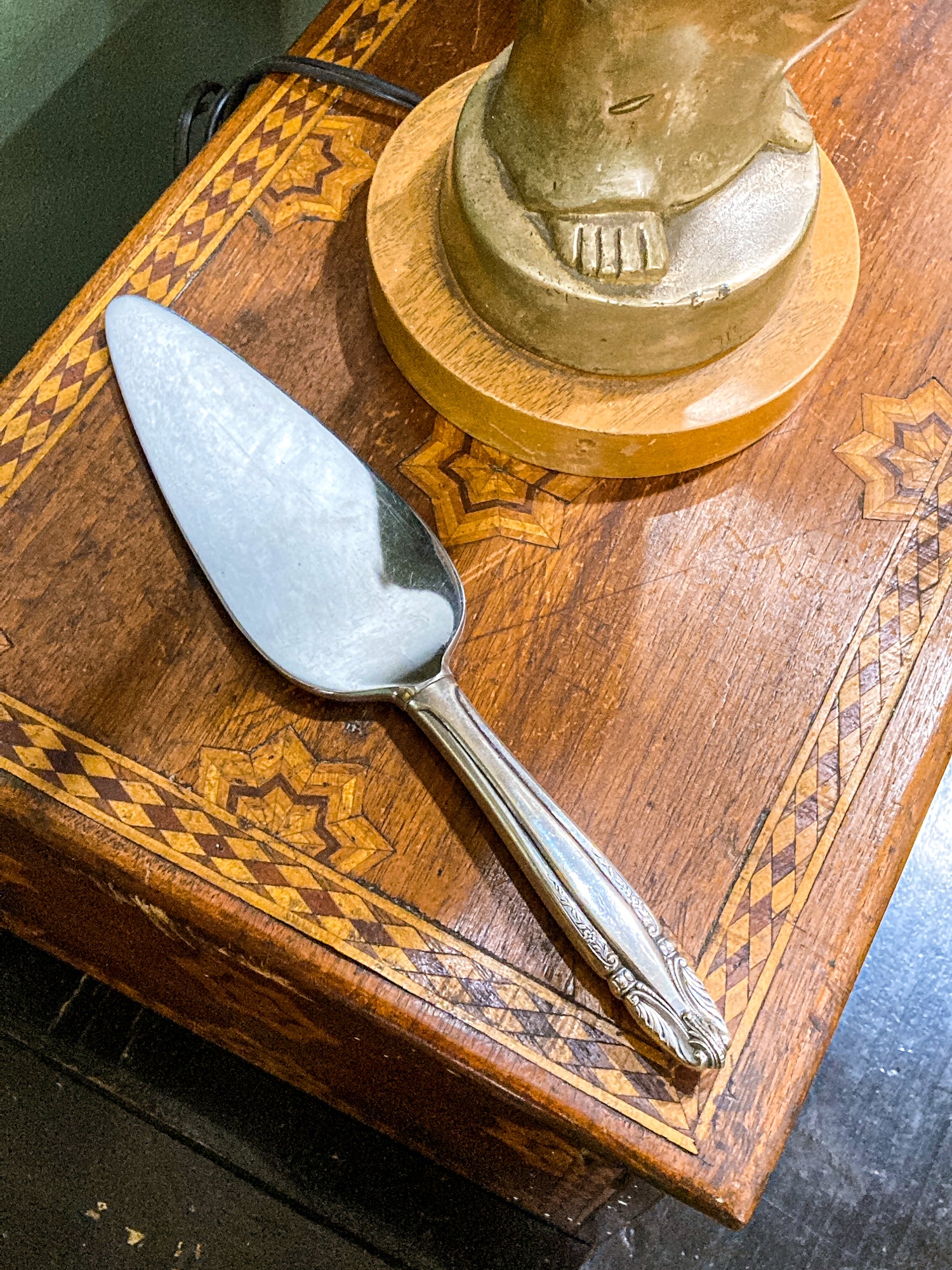 Vintage Wallace Elegant Handle Stainless Steel Cake Server