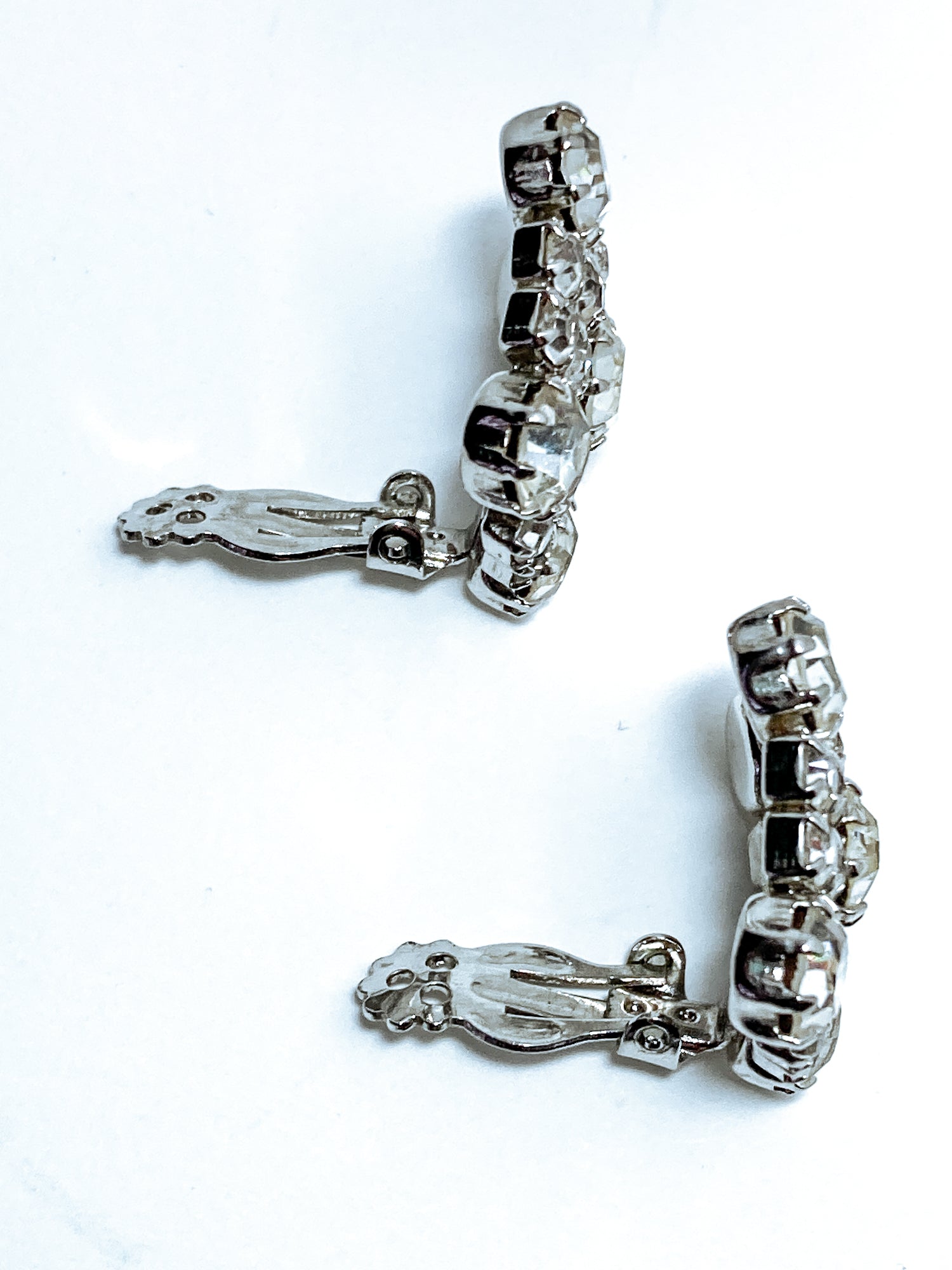 Vintage WEISS Clear Glass Rhinestone Diamond Square Clip On Earrings