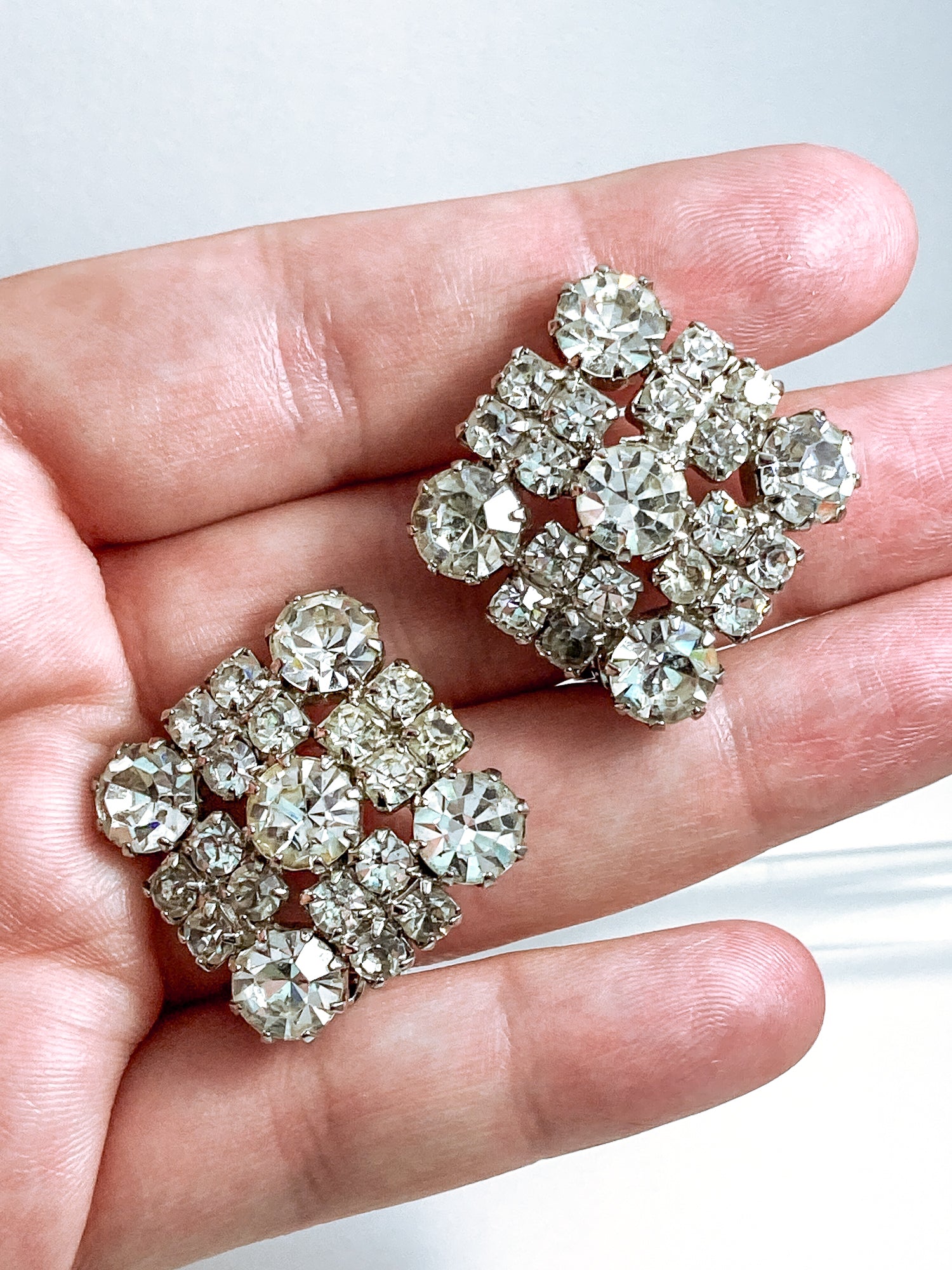 Vintage WEISS Clear Glass Rhinestone Diamond Square Clip On Earrings