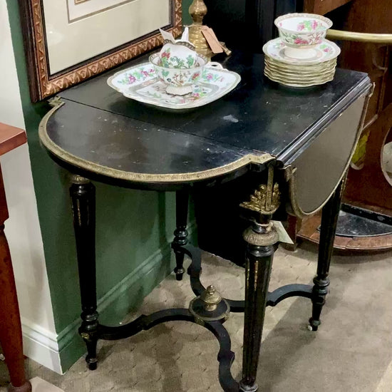Antique 19th Century French Napoleon III Black Quatrefoil Drop Leaf Square Side Table