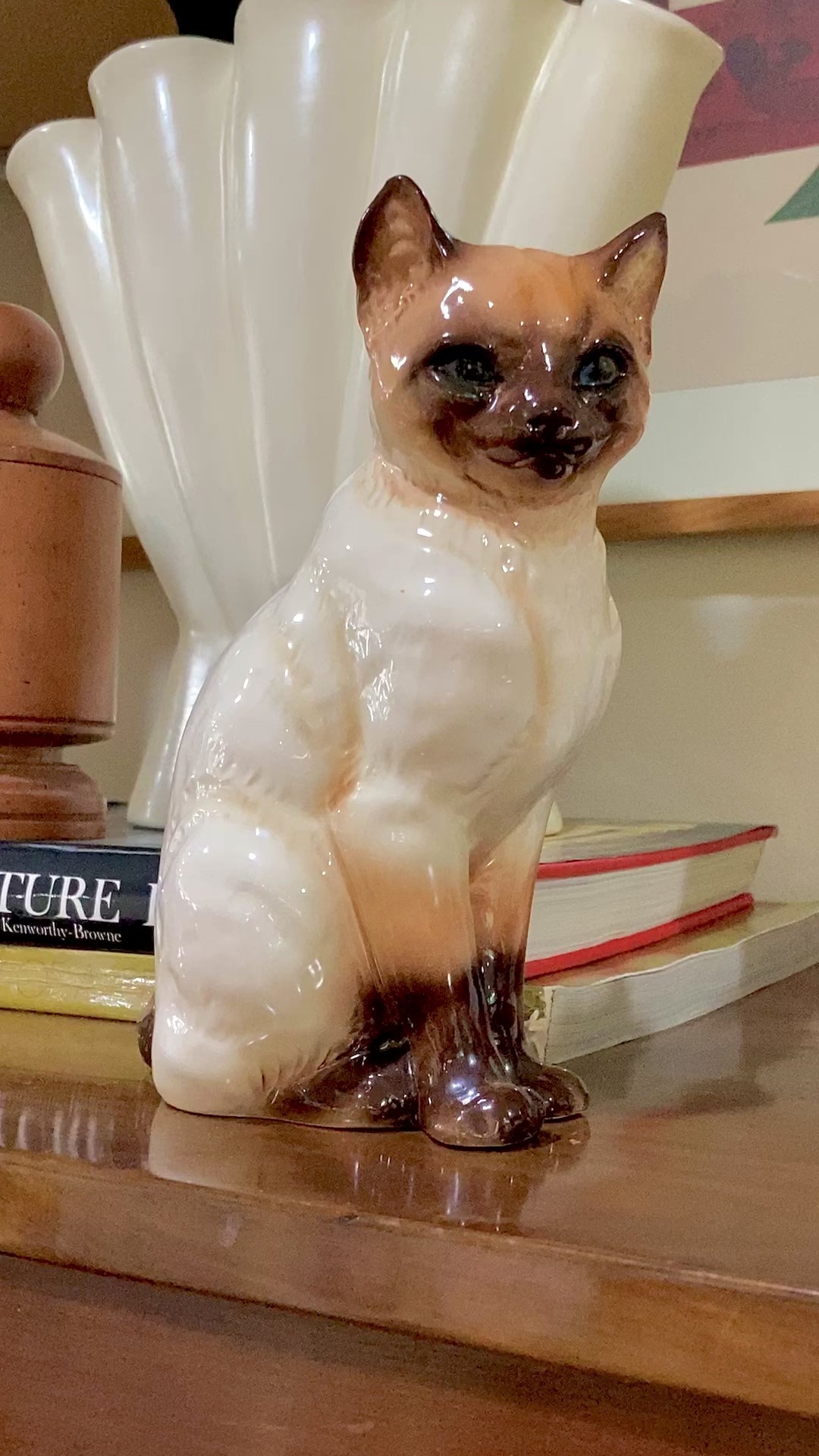 Vintage 1970s Siamese Cat Goebel #2438 Sculptural Porcelain Figurine