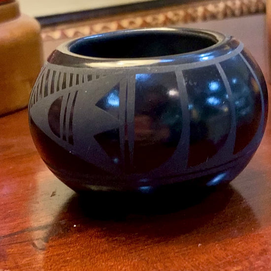 Vintage Adakai Navajo Feather Design Handmade Mini Black Pottery Vase Video