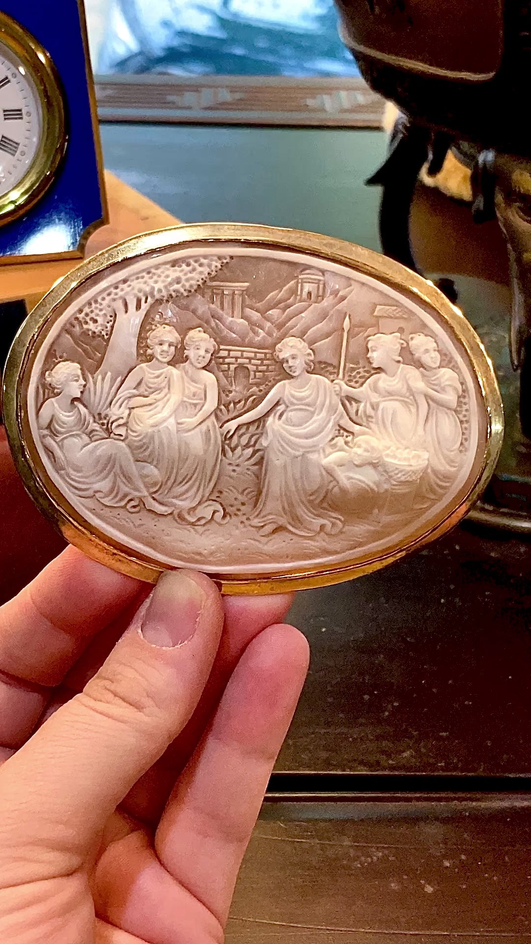 サイン入り景品　CAMEO 19th Century MAZZA 14K Gold Italian Shell Cameo Figural Scene