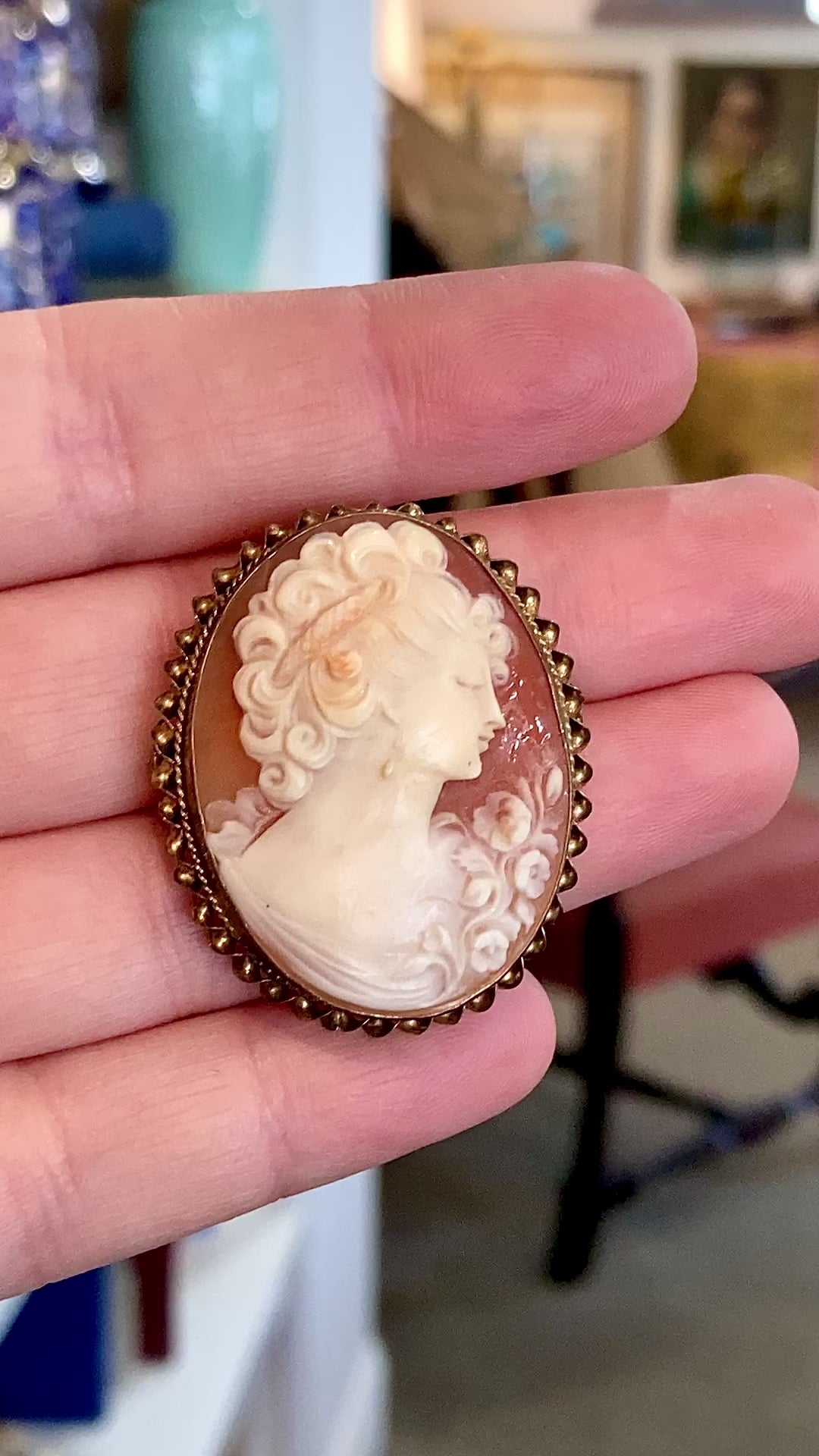 Antique 1920s 10K Yellow Gold Oval Cameo Brooch Pin Convertible Pendant