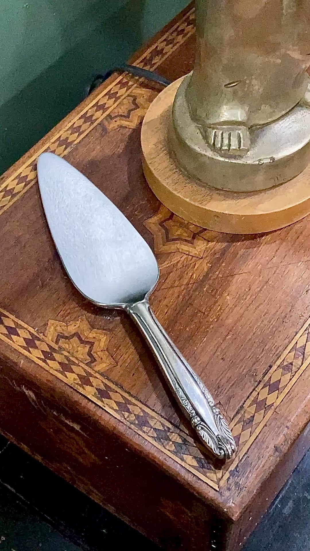 Vintage Wallace Elegant Handle Stainless Steel Cake Server