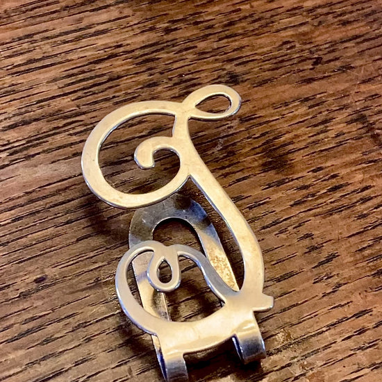 Vintage Sterling Silver Filigree Cursive Letter Napkin Money Paper Clip