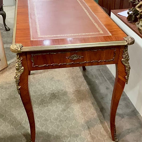 20th Century Louis XV Style Tooled Leather Top Rosewood Bureau Plat Desk Table