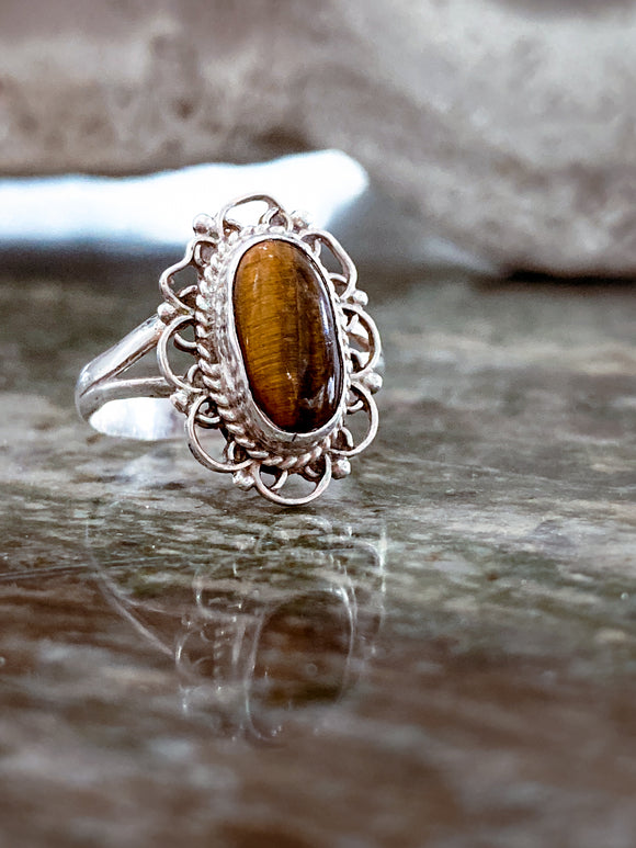Vintage Mexico Sterling Silver Oval Faux Tiger Eye Wood Filigree Ring