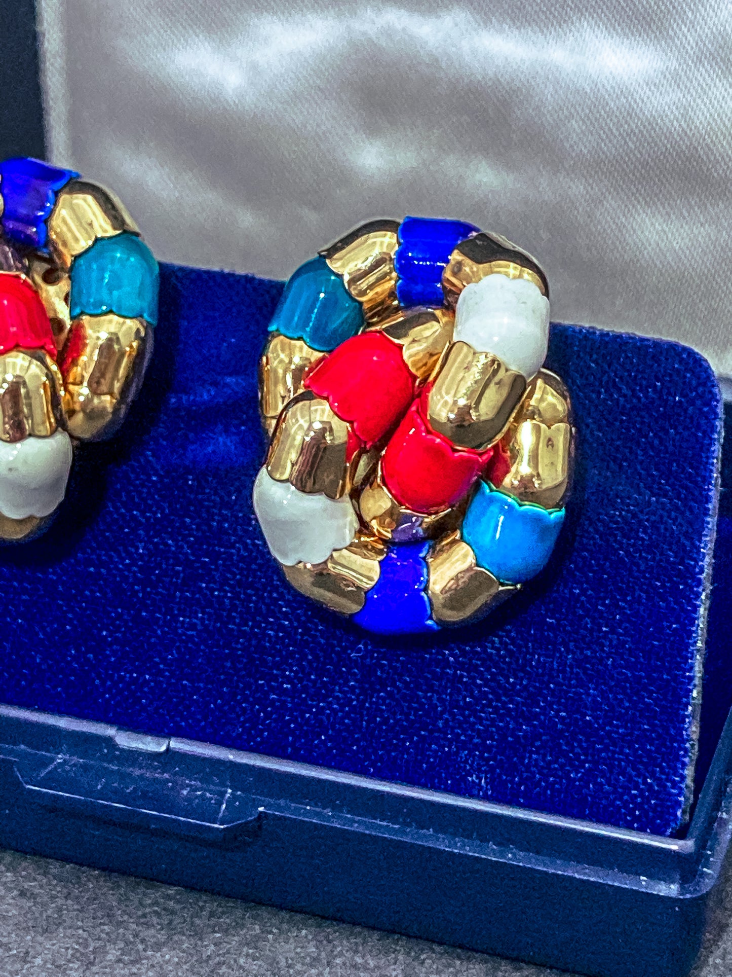 Vintage Bucherer Red Blue White Gold Tulip Knot Clip-on Earrings Original Box 3