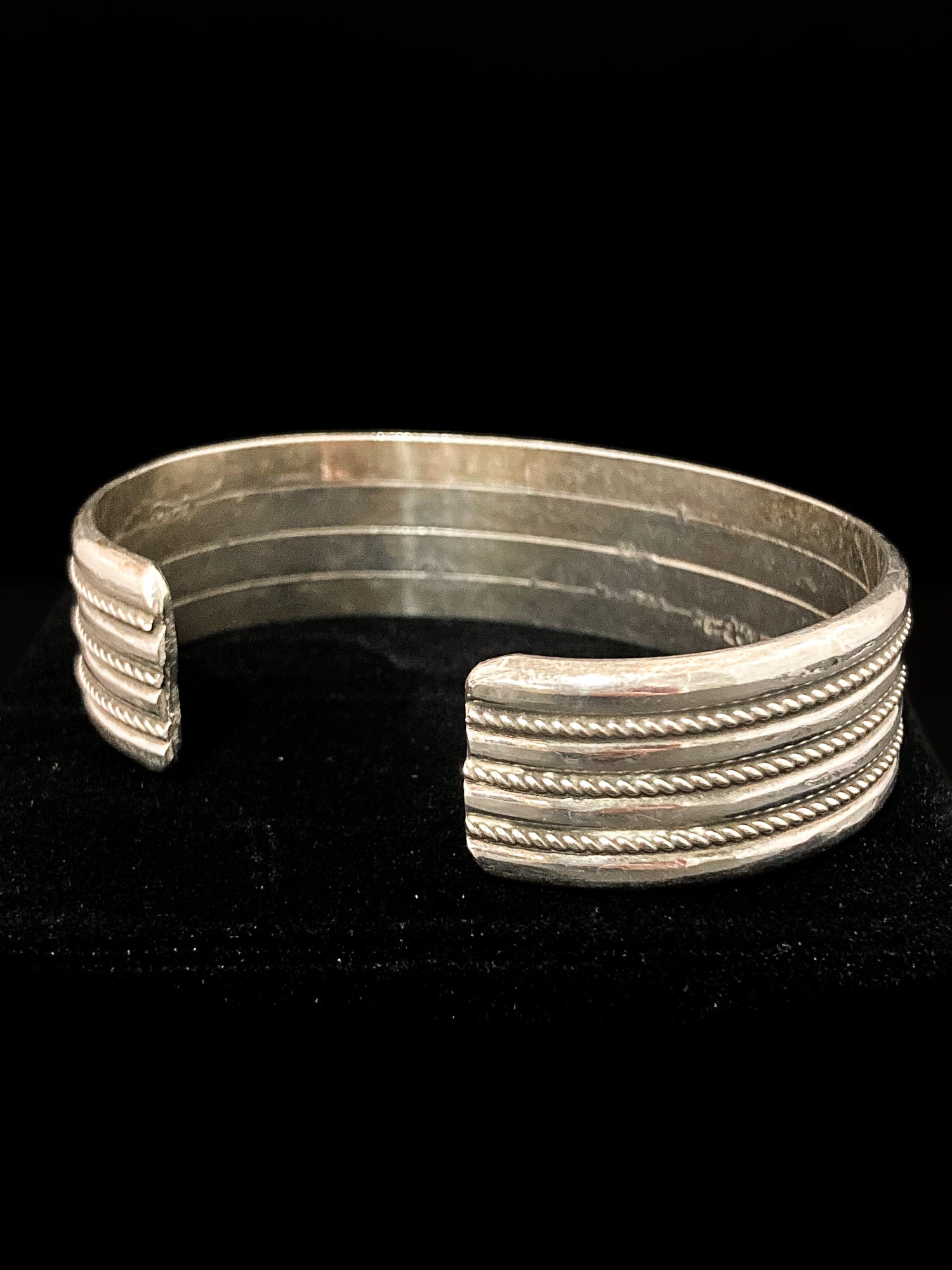 Vintage Navajo Sterling Silver Ribbed Braided Illusion Multi Cuff Bracelet 8
